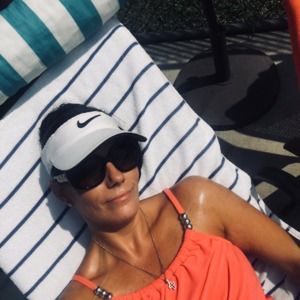 Meet your Posher, Sheila